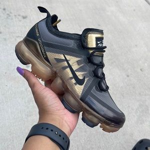 Nike 2019 Vapormax sneakers 4.5Y